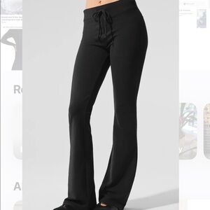 Alo (XS/S) Sway Bootcut Sweatpants